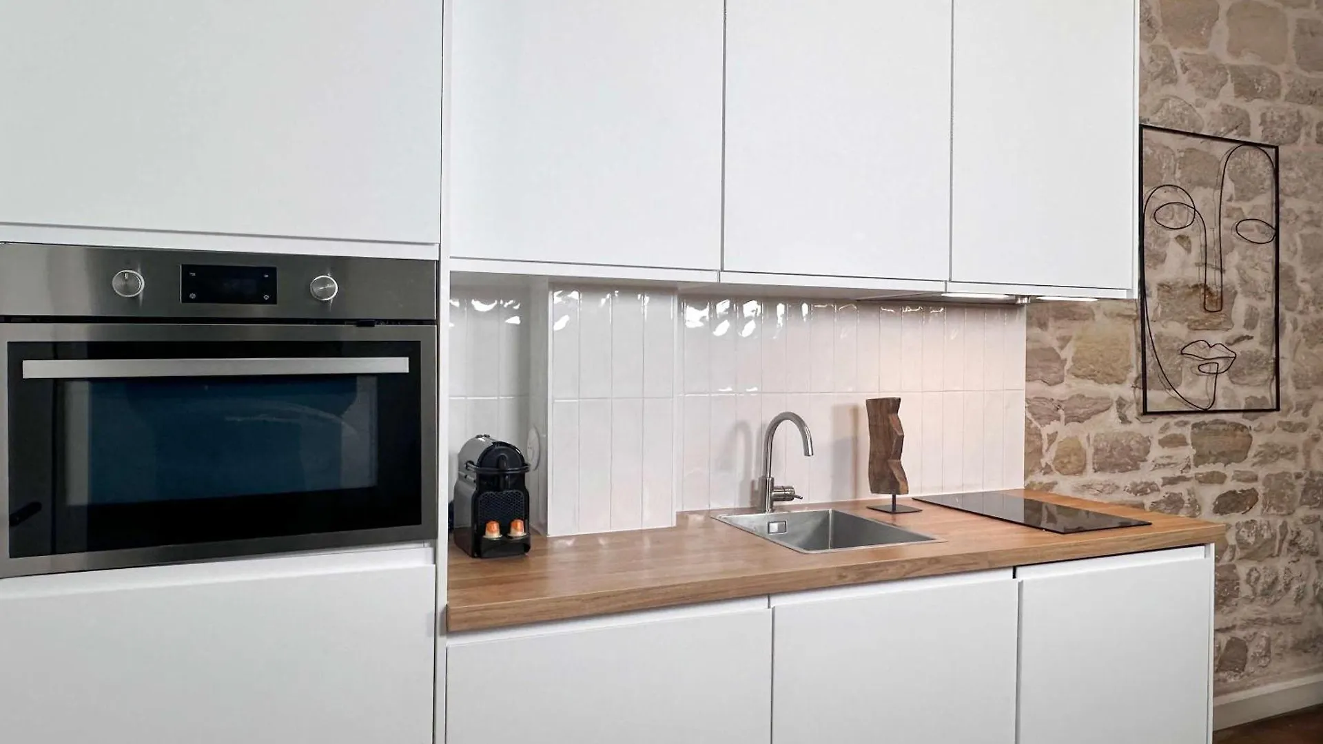 Stylish Studio In Le Marais location