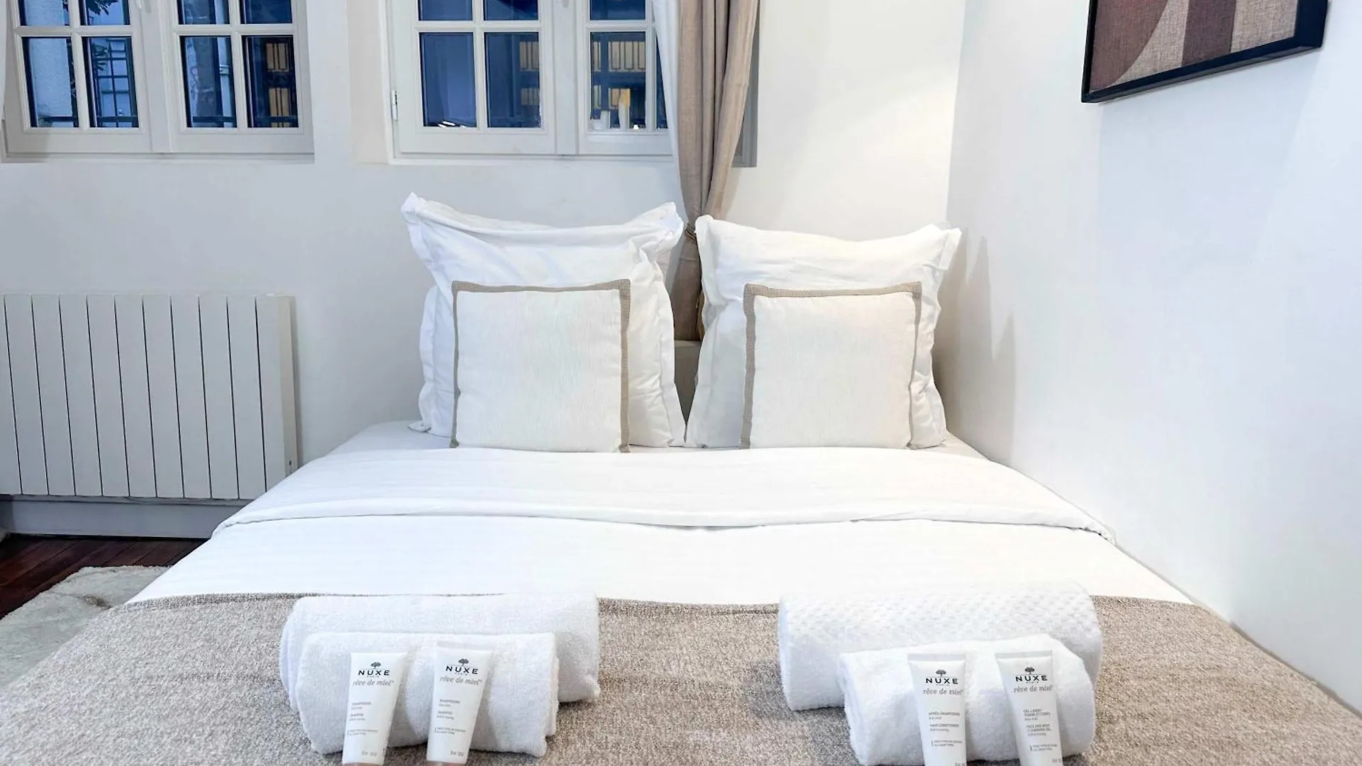Apartment Stylish Studio In Le Marais Paris